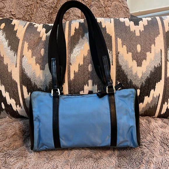PRADA Nylon Blue Long Strap Shoulder bag casual / sporty look - priced to sell - Picture 3 of 17